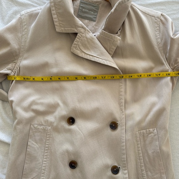 Everlane Women's Tan Trench Coat - Picture 9 of 13